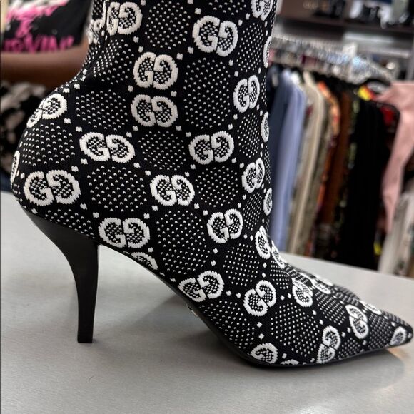 Gucci Black and White Patterned Heeled Boots - Picture 4 of 13